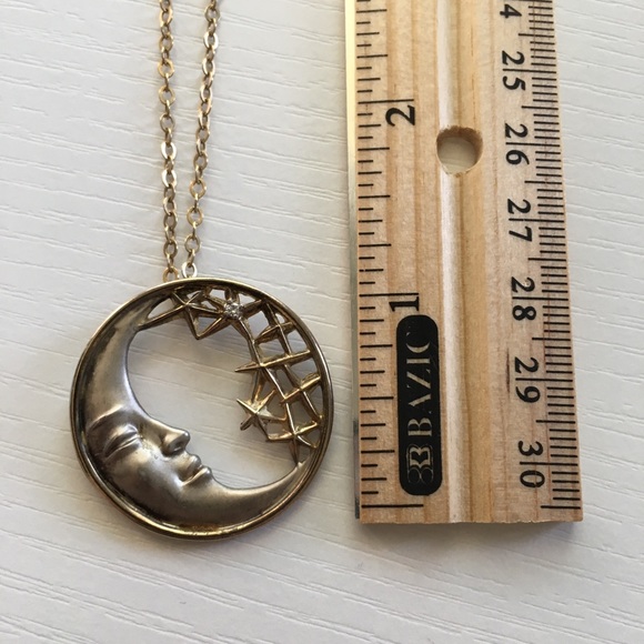 Half Moon & Star Pendent Necklace - Picture 2 of 5